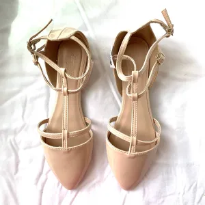 Charlotte Russe Tan Strappy Flats NWT- Size 6